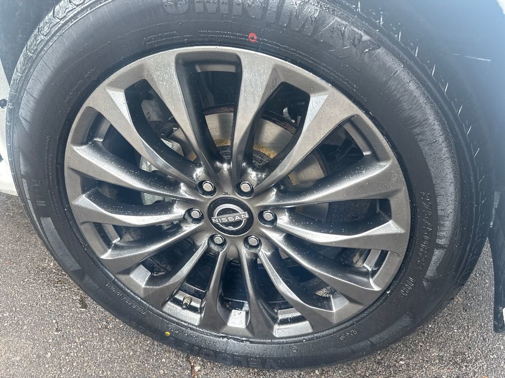 Used 2023 Nissan Armada Platinum w/ Captain's Chairs Package image 38