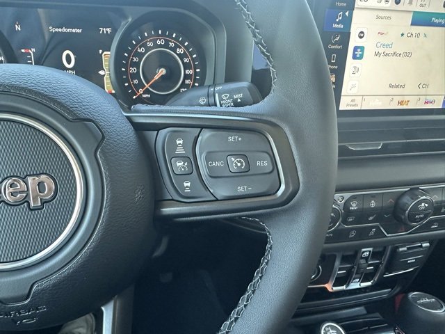 New 2025 Jeep Gladiator Sport image 25