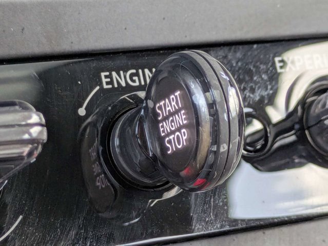 Used 2025 MINI Cooper S FWD image 30