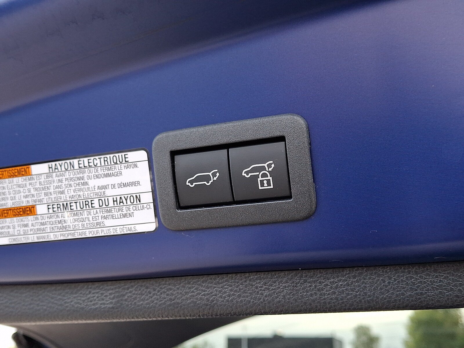 Used 2024 Toyota Corolla Cross XLE w/ Convenience Package AWD/4WD image 31