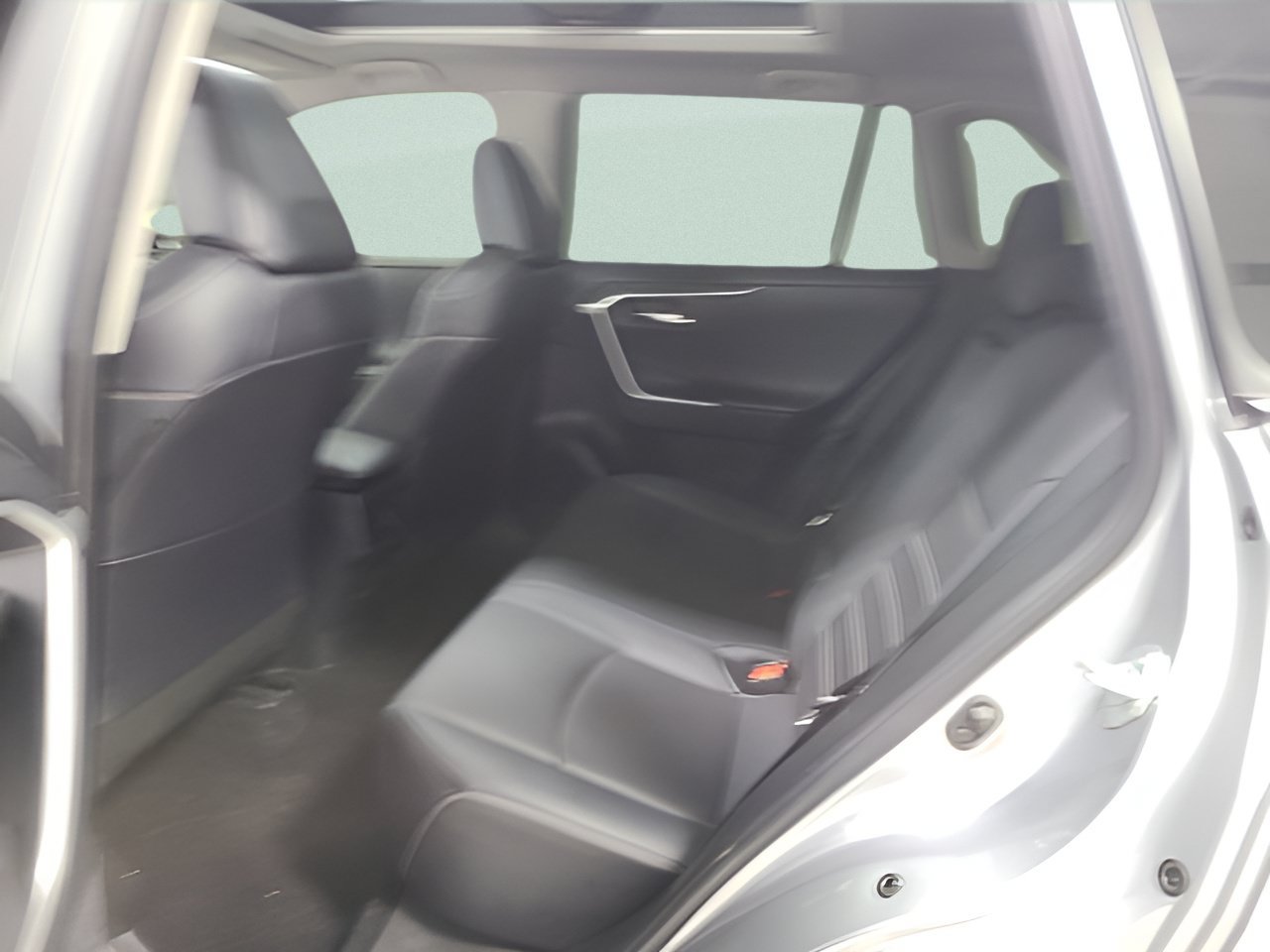 Used 2022 Toyota RAV4 Limited AWD/4WD image 17