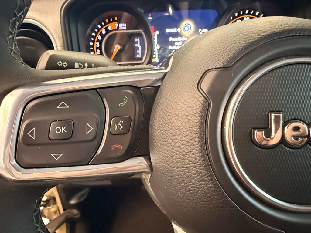 Used 2026 Jeep Wrangler Sahara AWD/4WD image 22