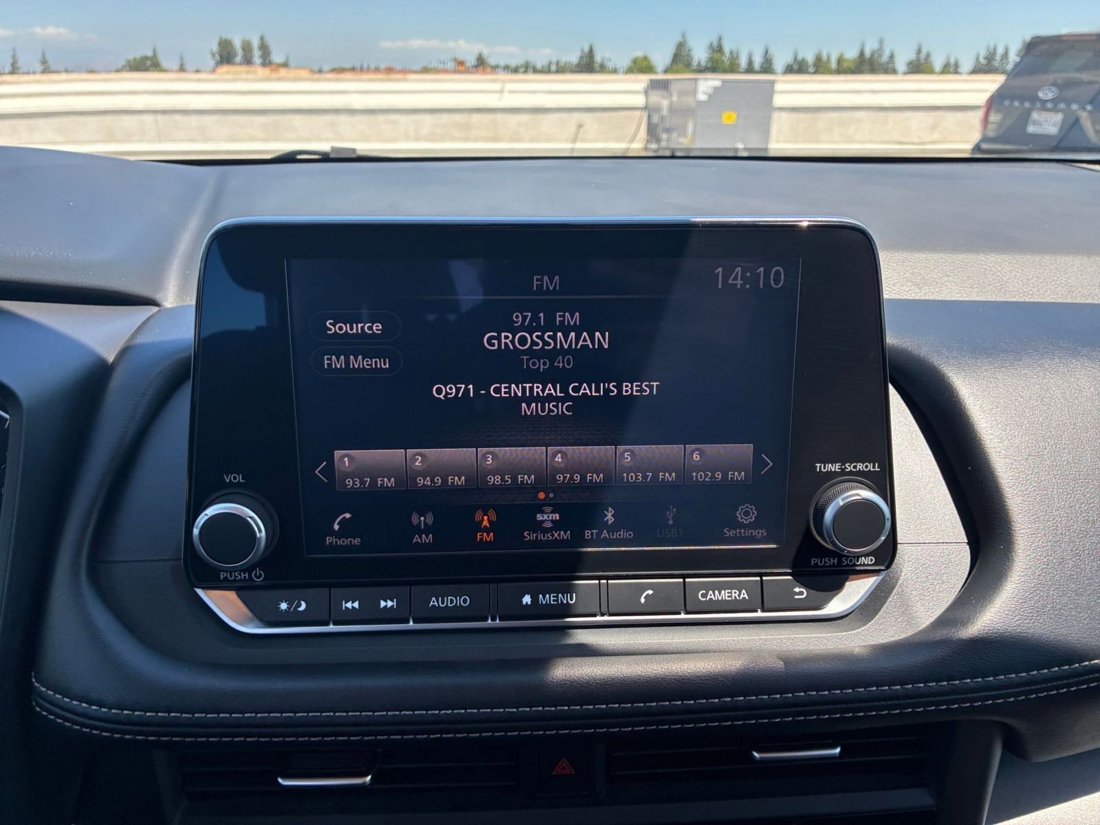 Used 2025 Nissan Rogue SV FWD image 20