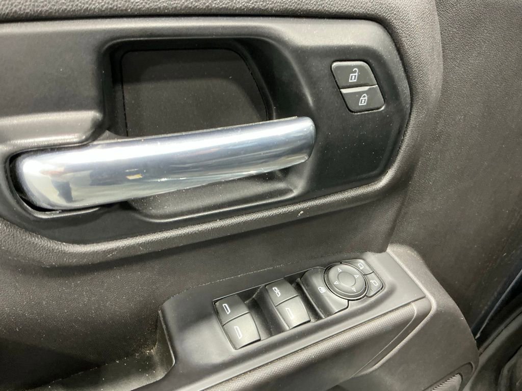 Used 2020 Chevrolet Silverado 1500 Custom w/ Custom Value Package image 19