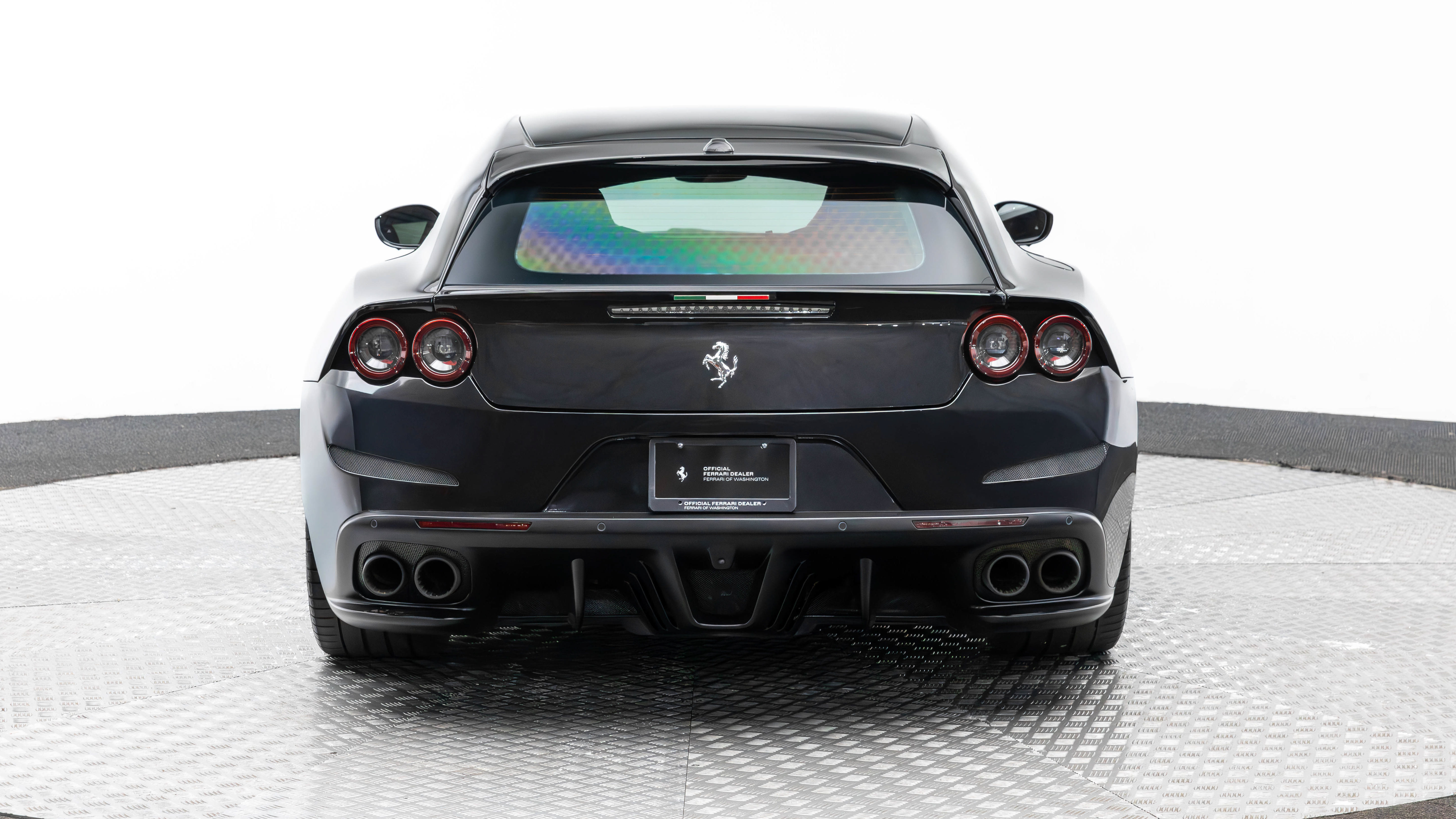 Used 2020 Ferrari GTC4Lusso T RWD image 8