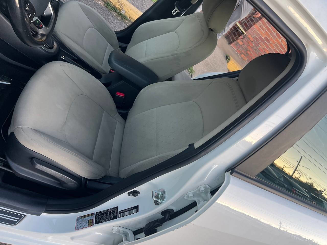 Used 2016 Kia Rio EX image 11