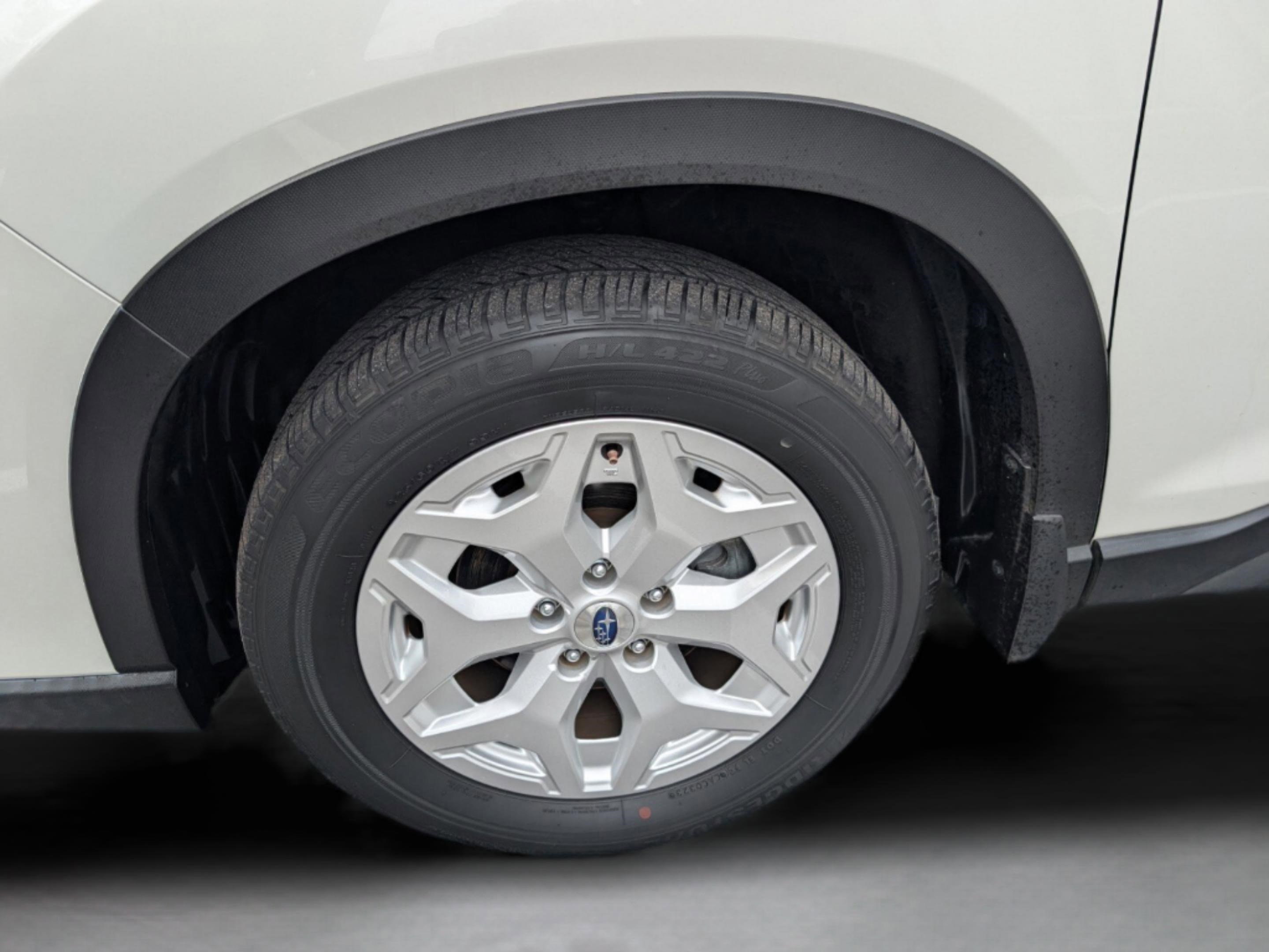 Used 2023 Subaru Forester AWD/4WD image 27