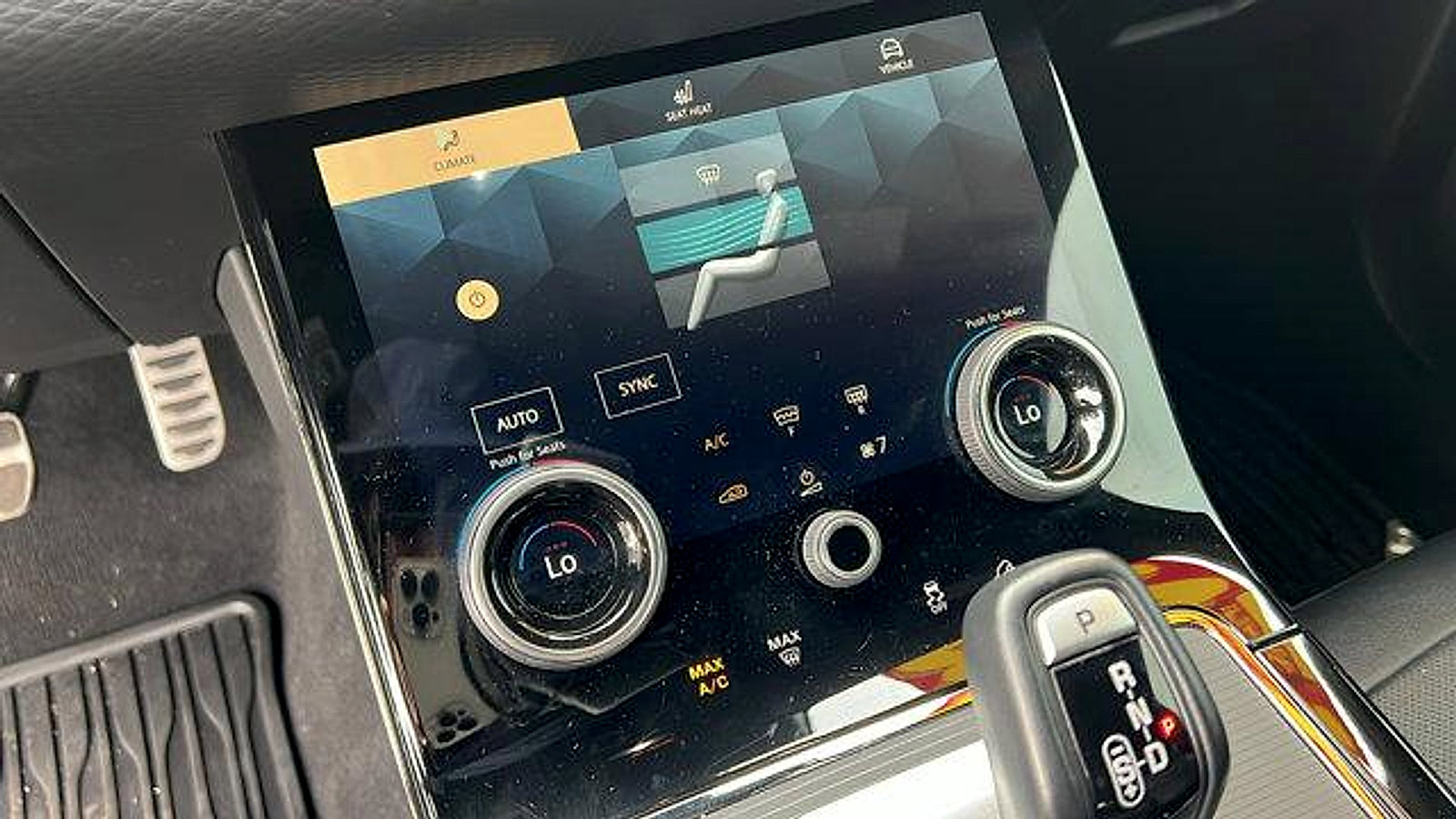 Used 2023 Land Rover Range Rover Evoque R-Dynamic S image 20