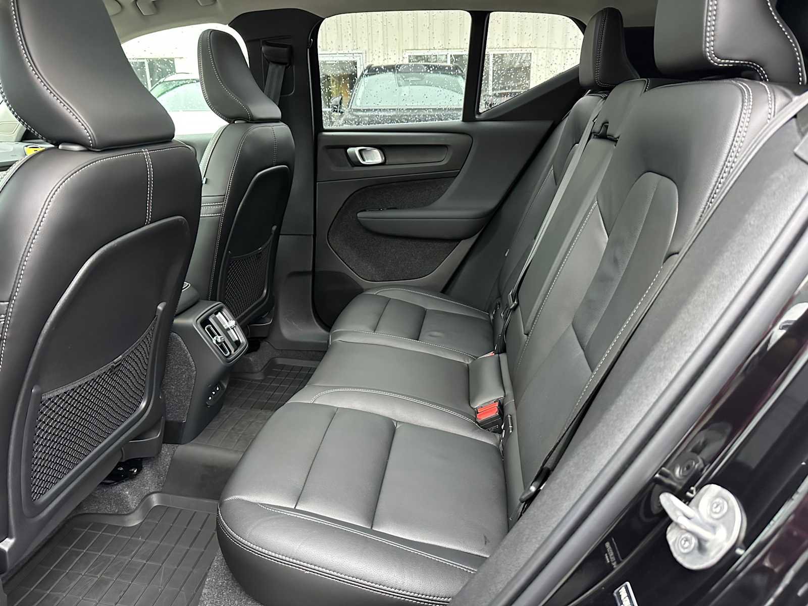 Used 2025 Volvo XC40 B5 Core w/ Protection Package Premier image 15