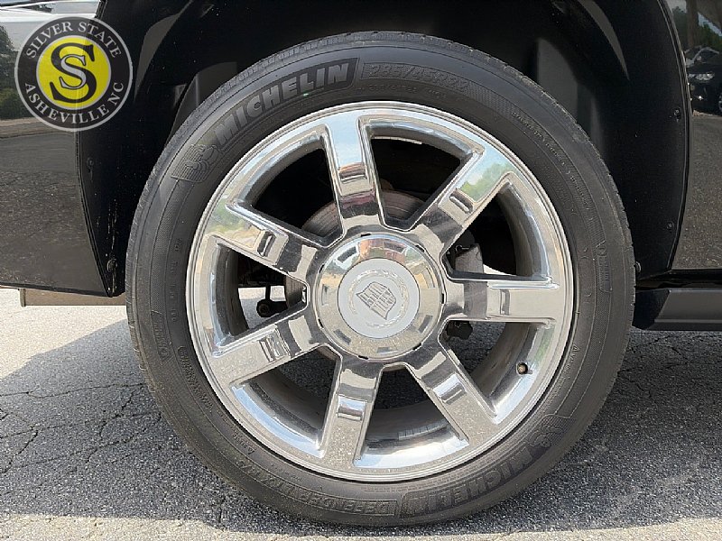 Used 2011 Cadillac Escalade ESV Premium AWD/4WD image 9
