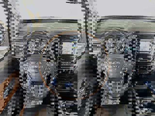 Used 2017 Nissan Titan Platinum Reserve image 20