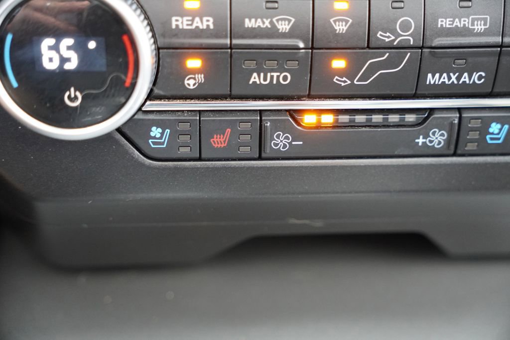 Certified 2021 Ford Expedition XLT image 32