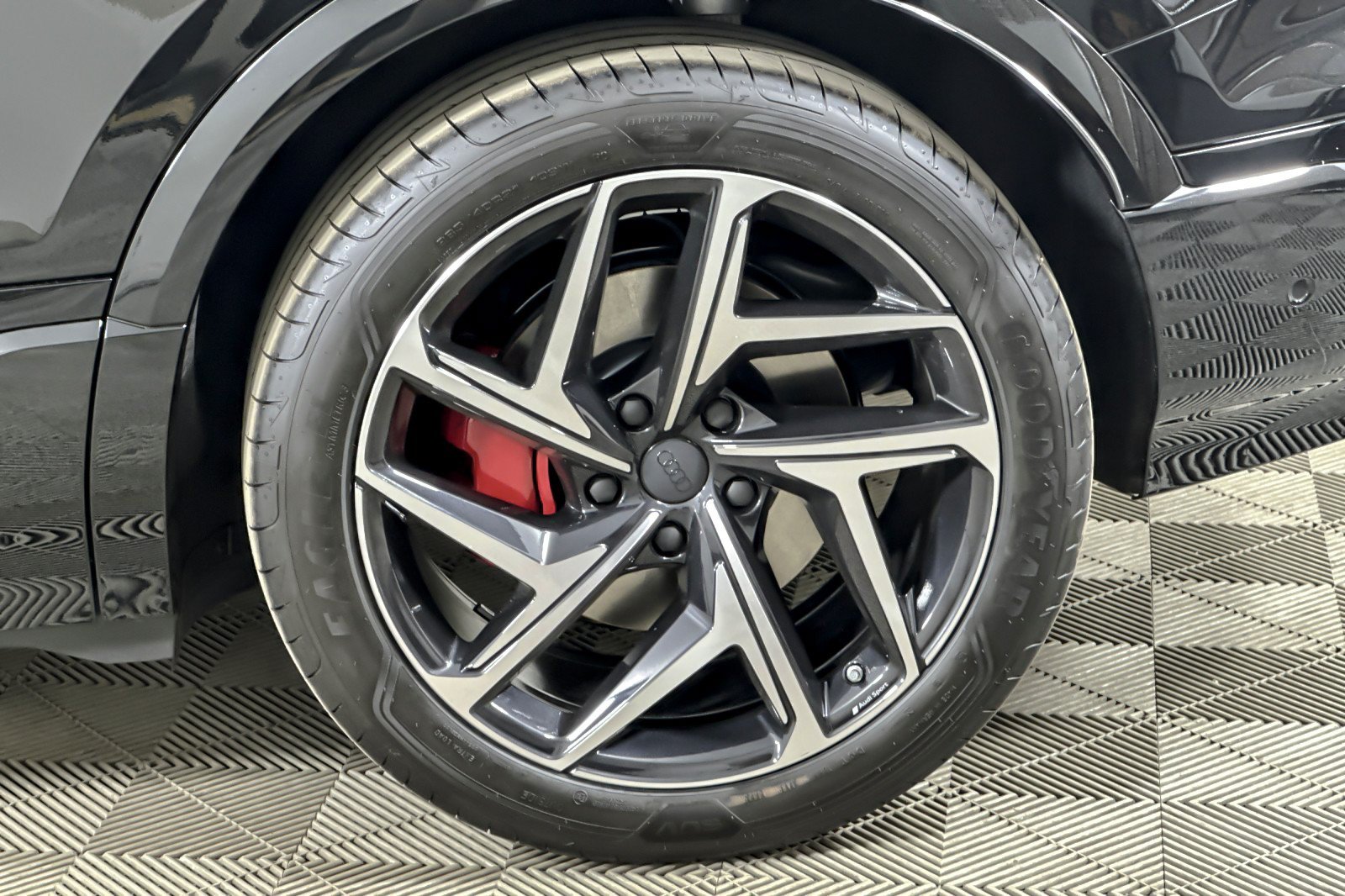 New 2027 Audi SQ6 e-tron Premium Plus AWD/4WD image 26