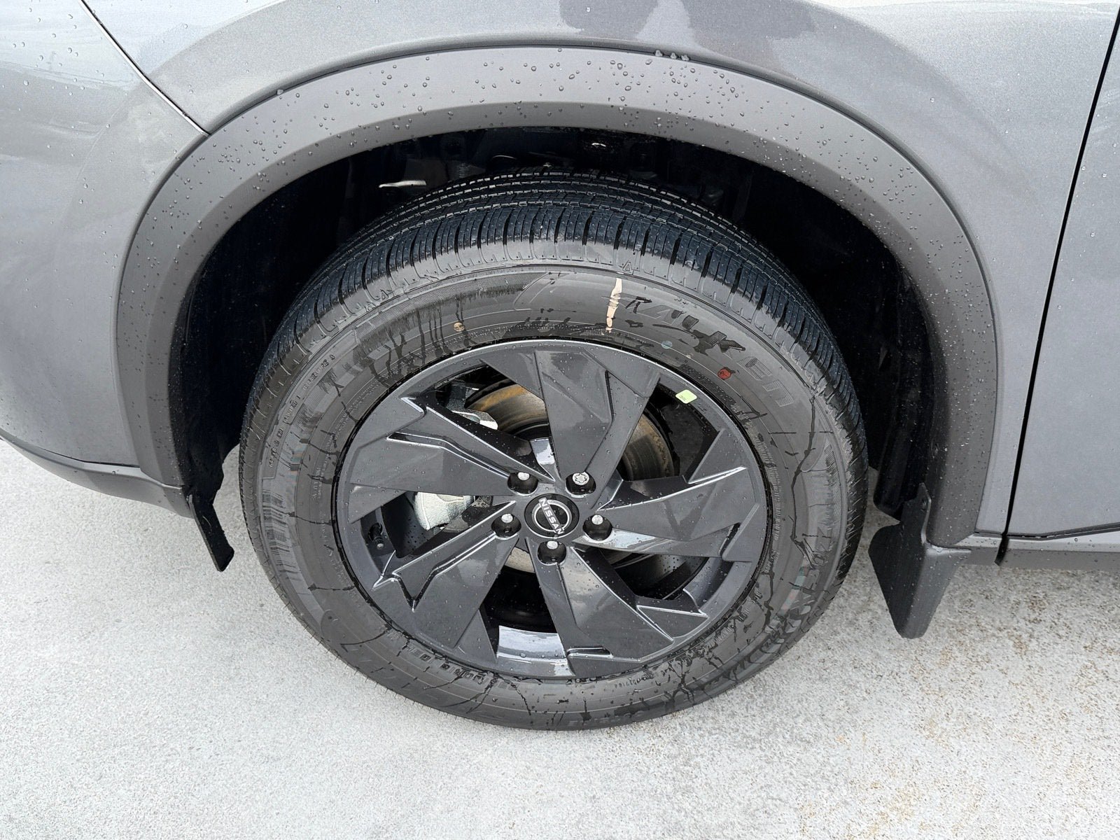 New 2027 Nissan Rogue SV FWD image 15