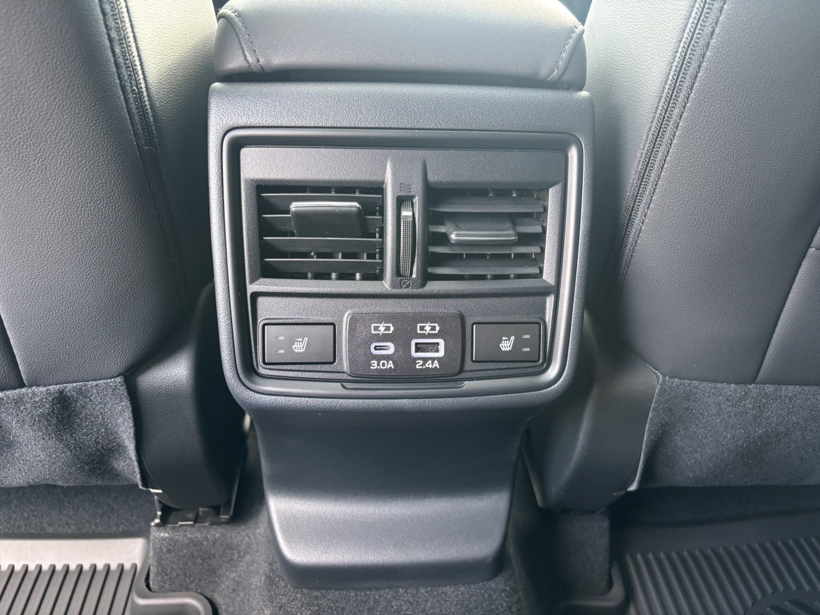 New 2026 Subaru Outback Limited AWD/4WD image 37