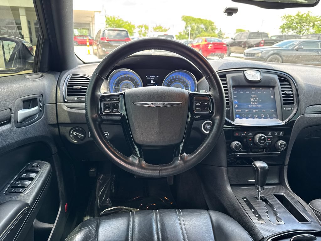 Used 2014 Chrysler 300 S w/ Luxury Group RWD image 13