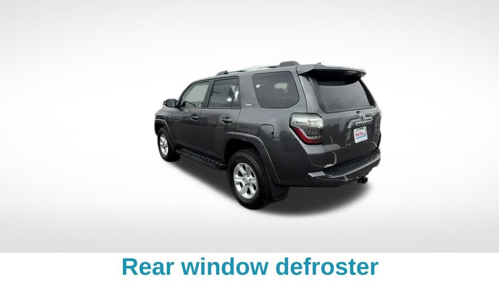 Used 2022 Toyota 4Runner SR5 Premium image 3