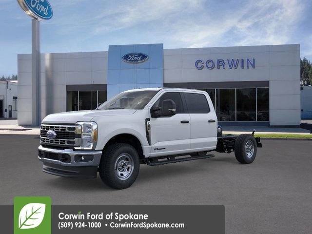 New 2026 Ford F350 XL w/ XL Chrome Package image 3