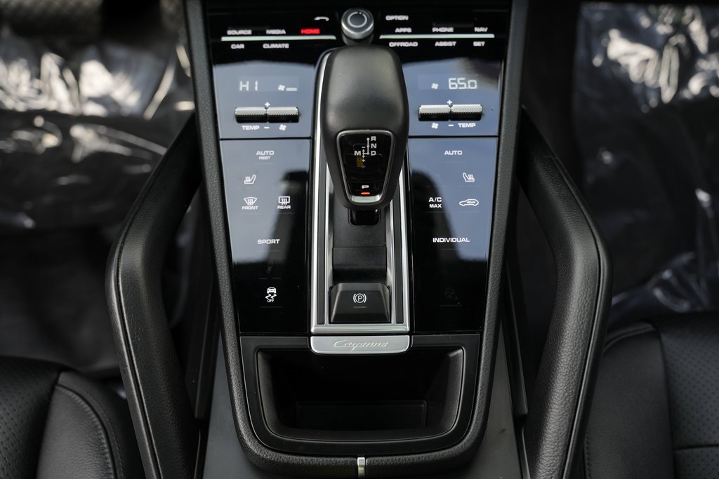 Used 2020 Porsche Cayenne image 43
