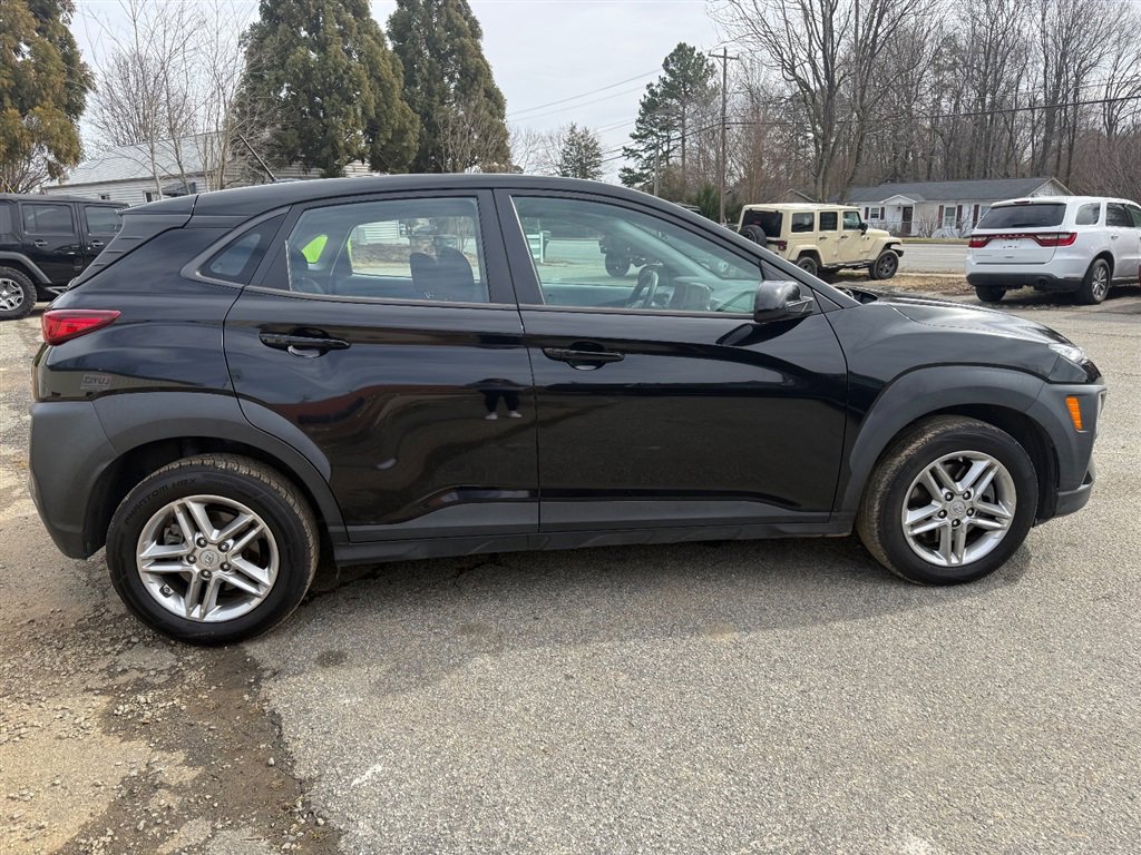 Used 2021 Hyundai Kona SE AWD/4WD image 6