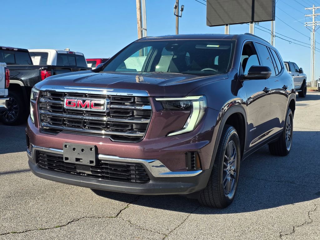 Used 2025 GMC Acadia Elevation image 3