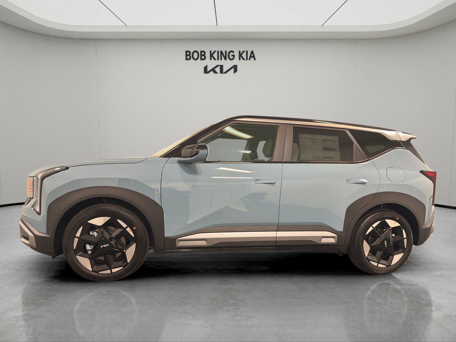 New 2027 Kia Seltos S FWD image 2