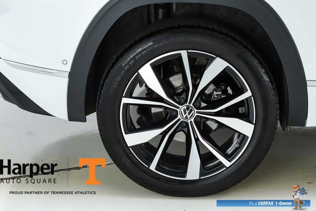 Used 2025 Volkswagen Atlas Cross Sport SEL Premium R-Line image 13