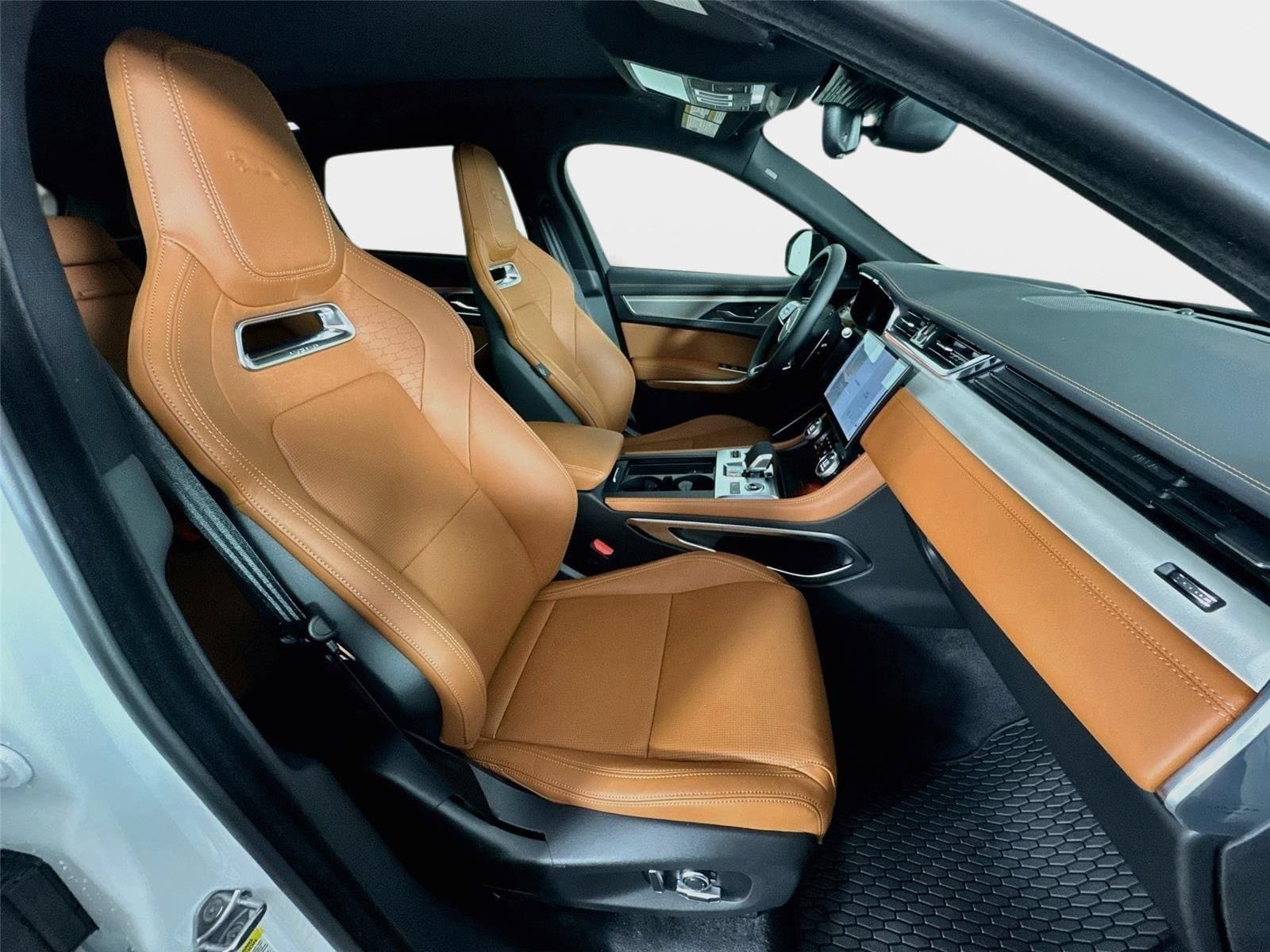 New 2026 Jaguar F-PACE R-Dynamic S AWD/4WD image 30