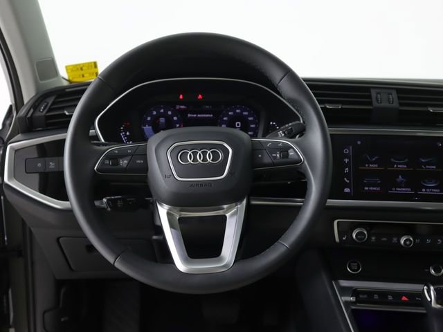 Certified 2025 Audi Q3 2.0T Premium Plus w/ Premium Plus Package AWD/4WD image 22