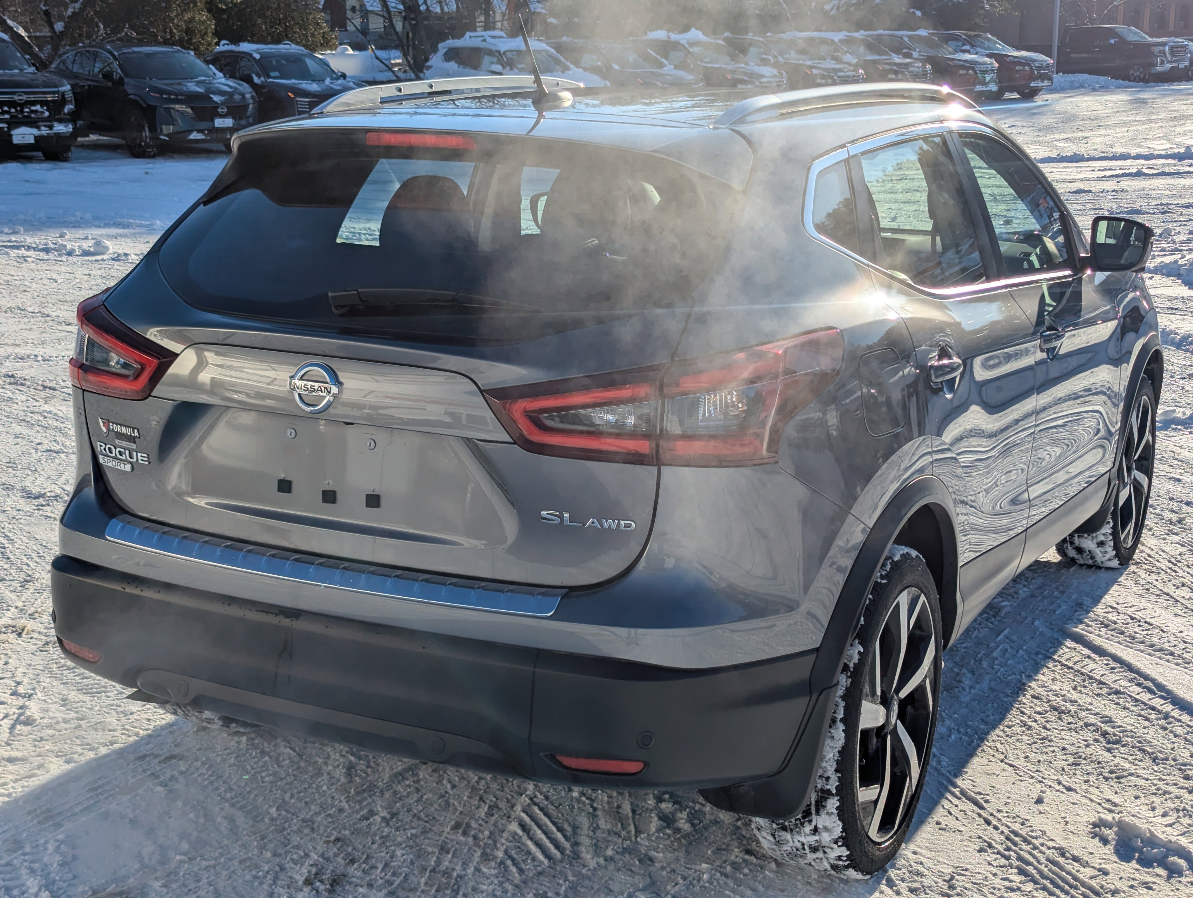 Used 2022 Nissan Rogue Sport SL w/ Premium Package image 7