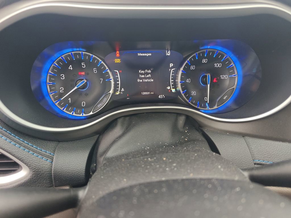 Used 2021 Chrysler Pacifica Touring-L image 8