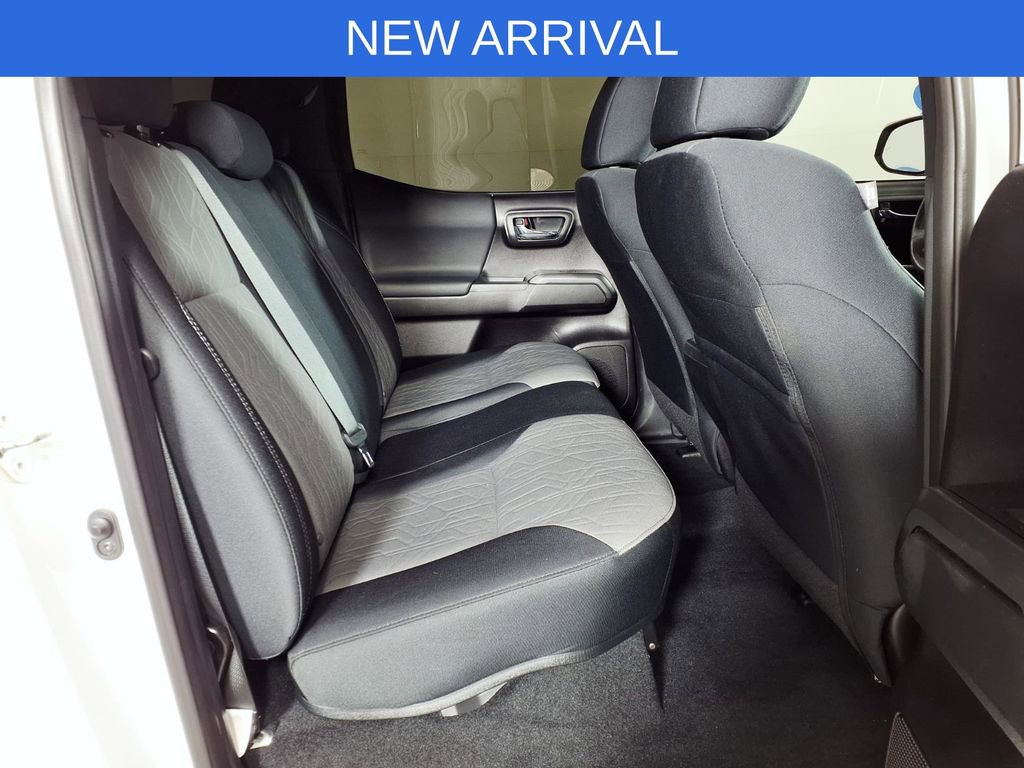 Used 2020 Toyota Tacoma TRD Off-Road w/ Technology Package image 11