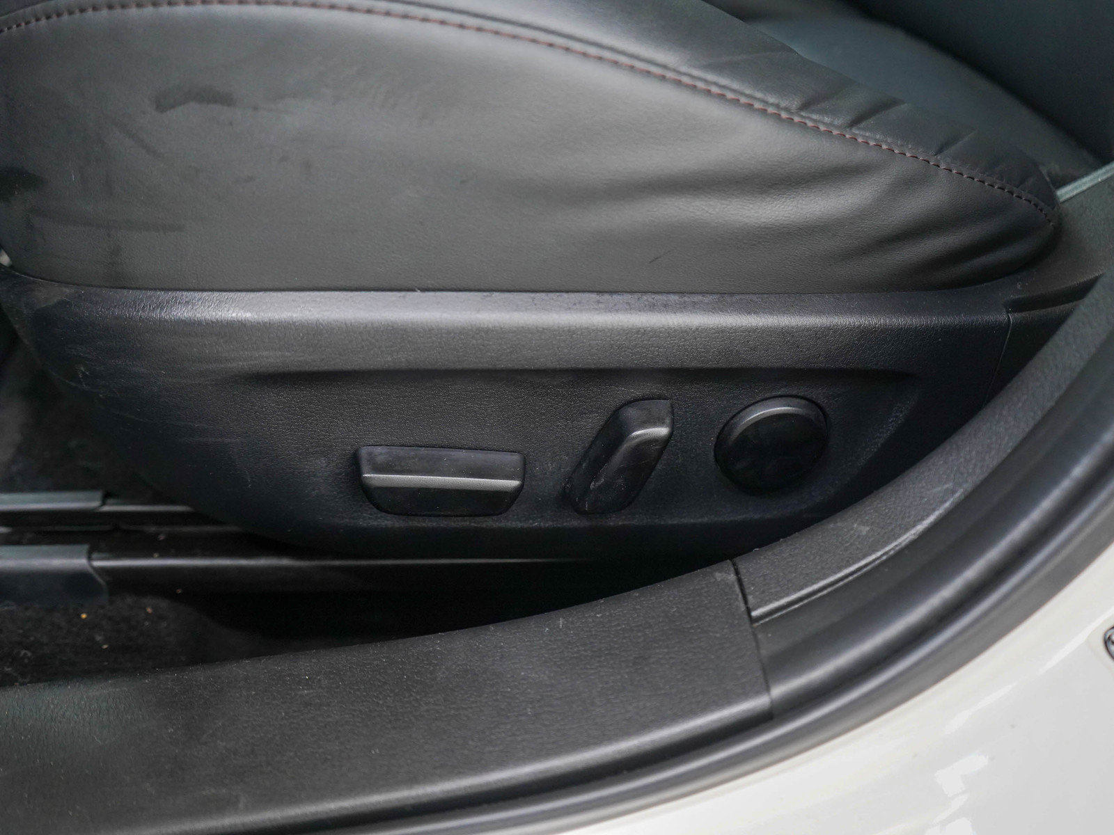 Used 2024 MAZDA MAZDA3 s FWD image 26
