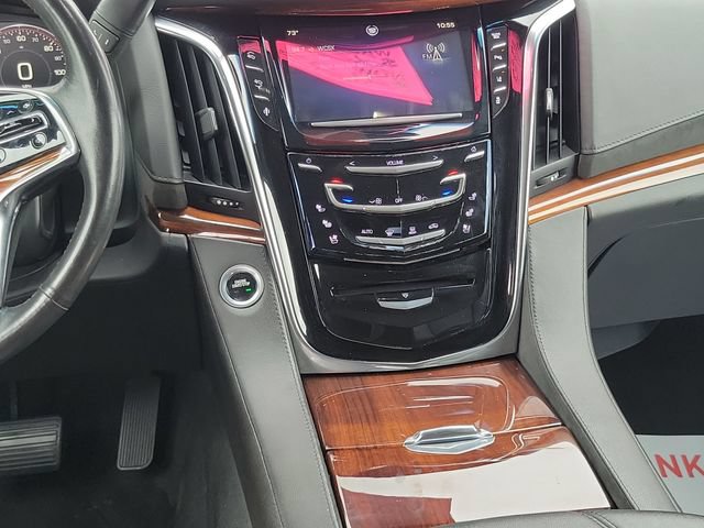 Used 2015 Cadillac Escalade Luxury AWD/4WD image 34