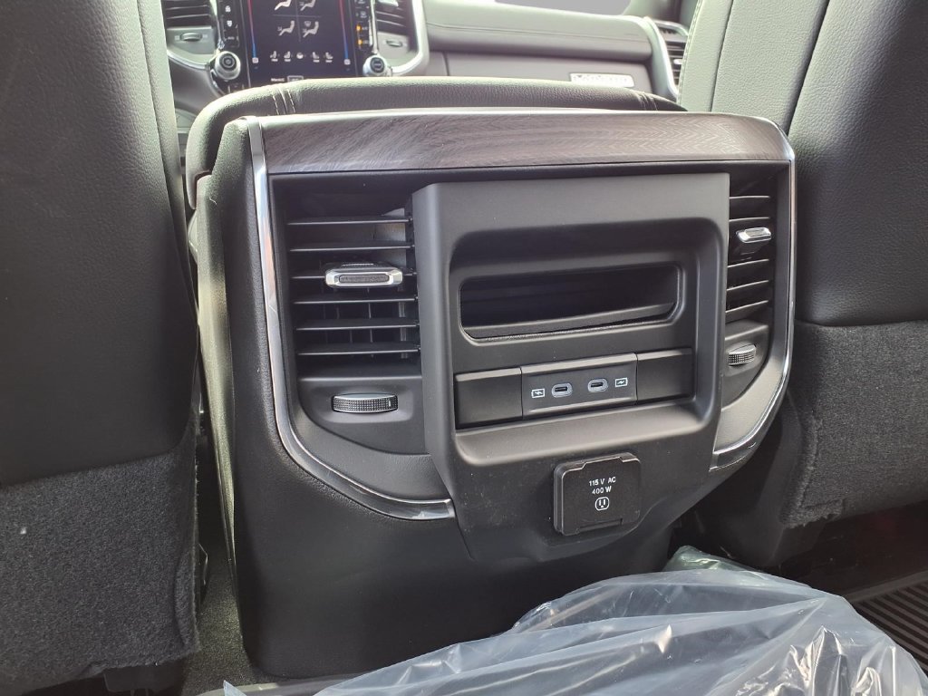 New 2027 RAM 3500 Laramie AWD/4WD image 21