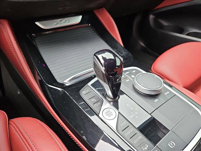 Used 2023 BMW X4 xDrive30i w/ M Sport Package AWD/4WD image 11