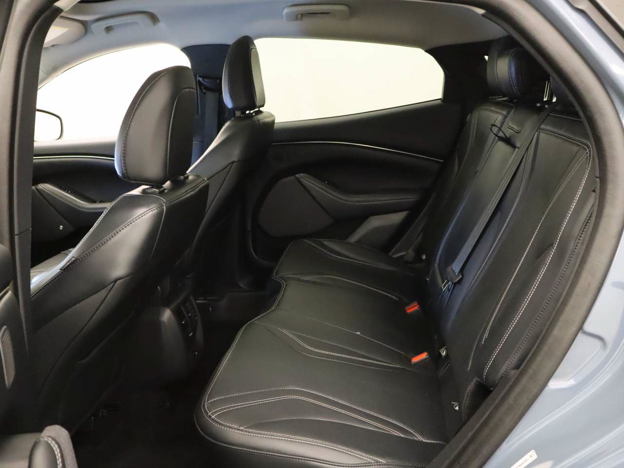 Used 2023 Ford Mustang Mach-E Premium AWD/4WD image 18