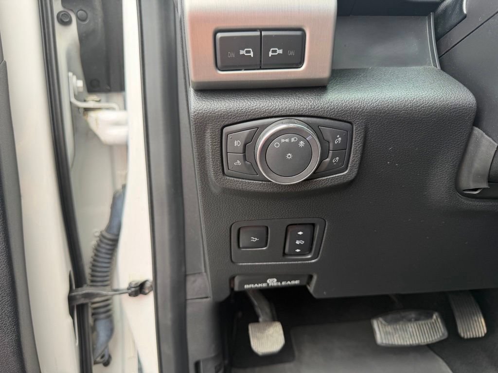 Used 2019 Ford F450 Platinum w/ Platinum Ultimate Package AWD/4WD image 18
