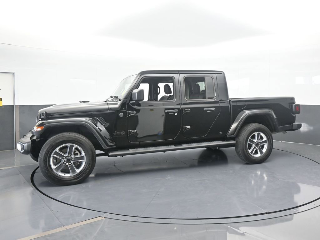 Used 2024 Jeep Gladiator Sport w/ Premium Package video 2