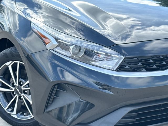 Used 2023 Kia Forte LXS FWD image 3