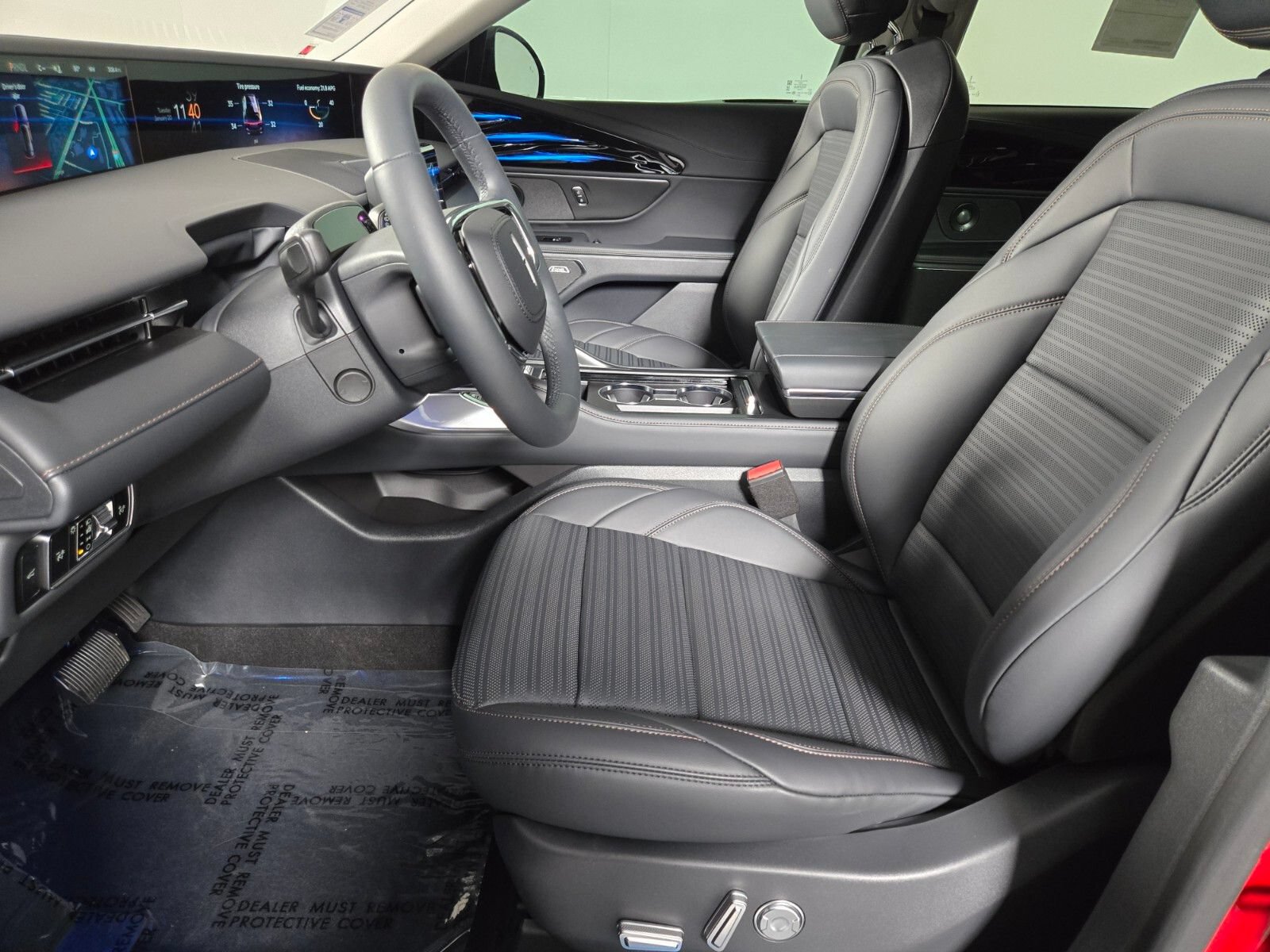 New 2026 Lincoln Nautilus Reserve w/ Jet Appearance Package AWD/4WD image 13