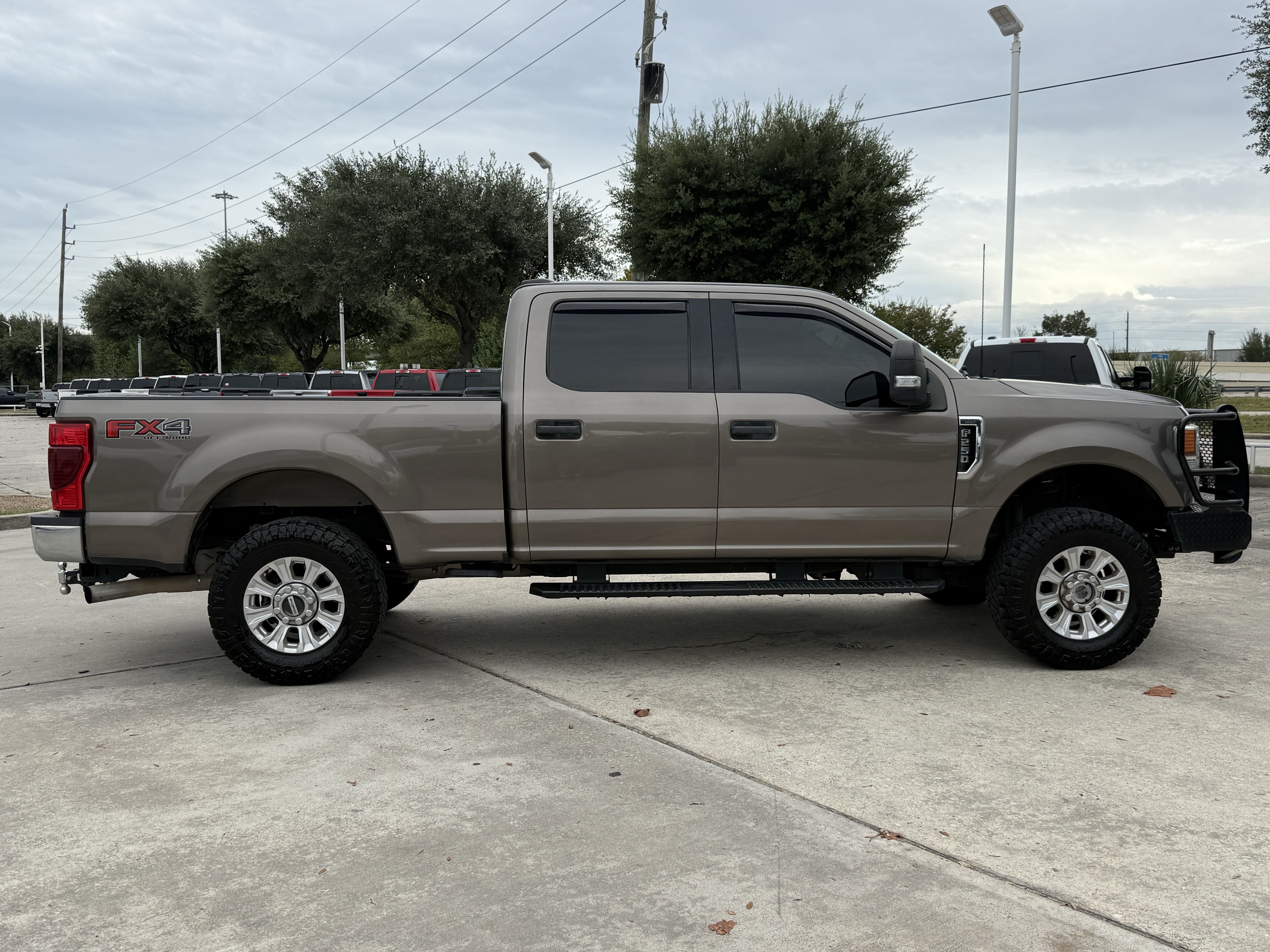 Used 2021 Ford F250 XLT w/ XLT Value Package AWD/4WD image 5