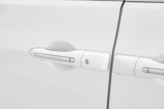 Used 2023 Chrysler Pacifica Pinnacle image 35