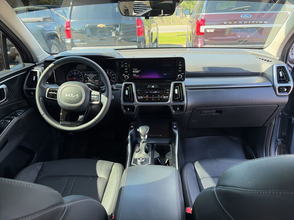 Used 2022 Kia Sorento S FWD image 13