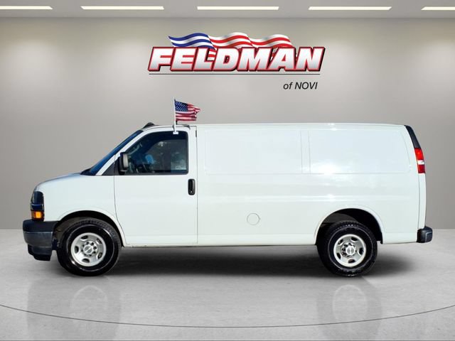 Used 2024 Chevrolet Express 2500 w/ Driver Convenience Package RWD image 2