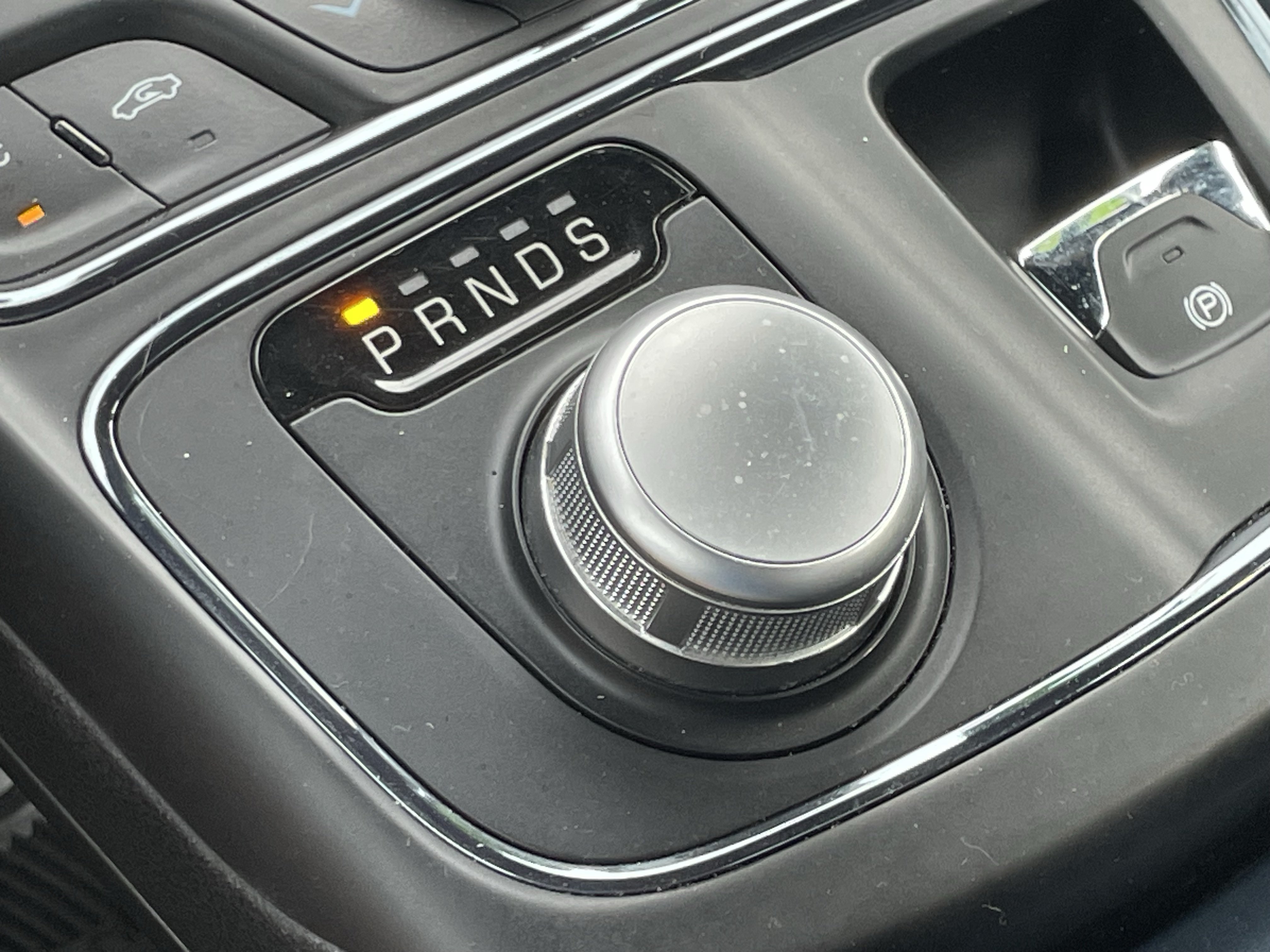 Used 2015 Chrysler 200 S w/ Navigation & Sound Group I FWD image 23