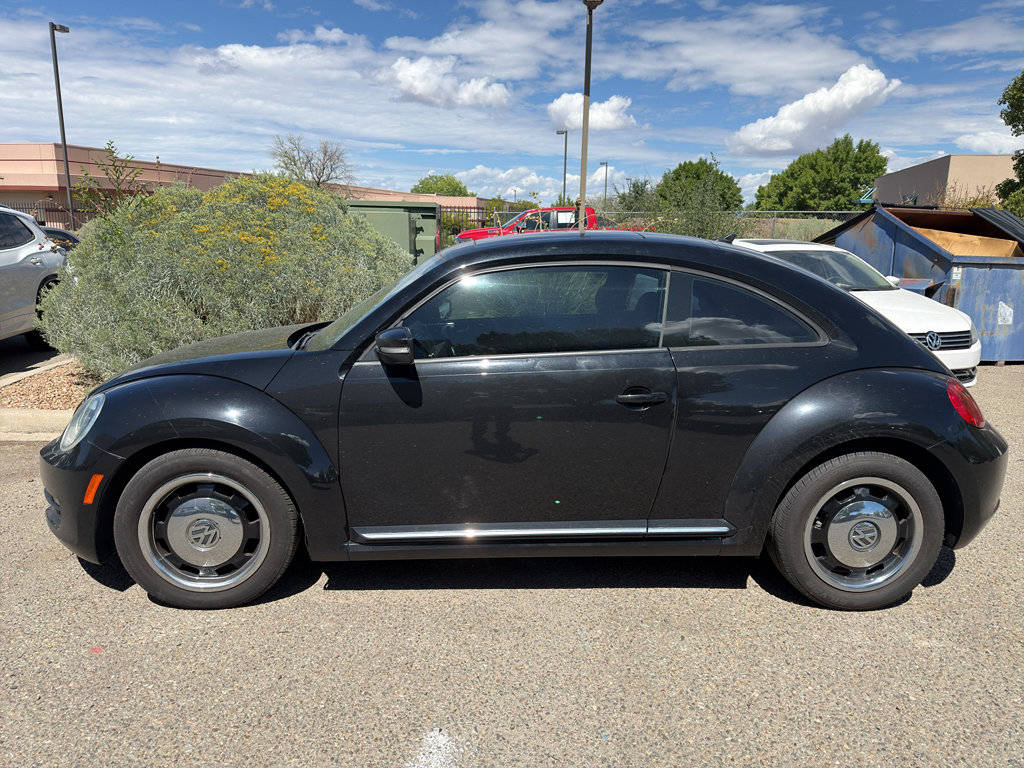 Used 2012 Volkswagen Beetle 2.5 FWD image 5