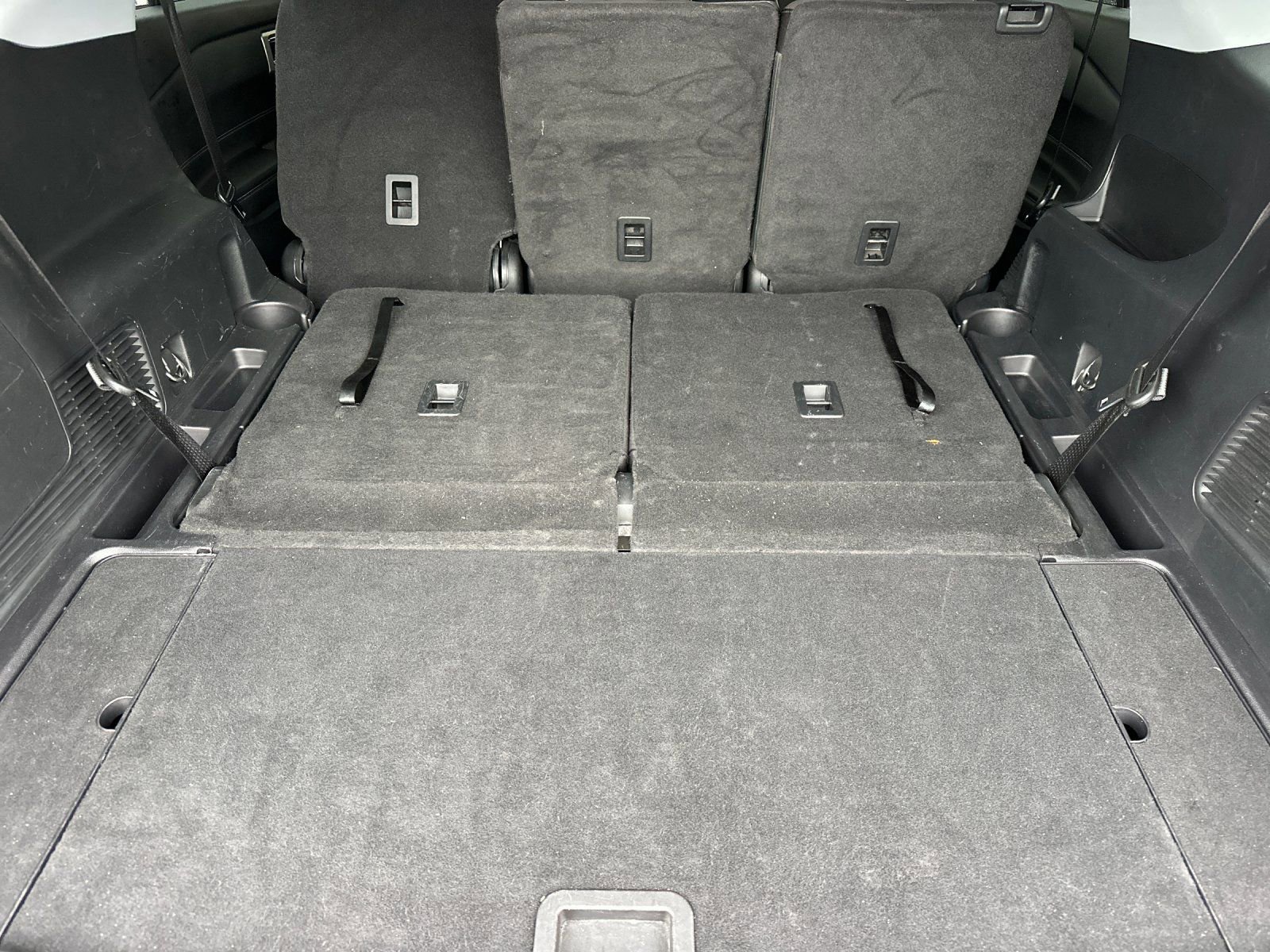 Used 2022 Ford Explorer XLT image 16