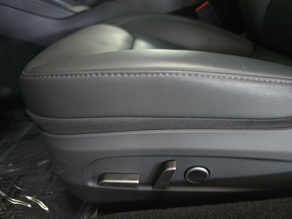 Used 2025 Tesla Model 3 Long Range RWD image 28