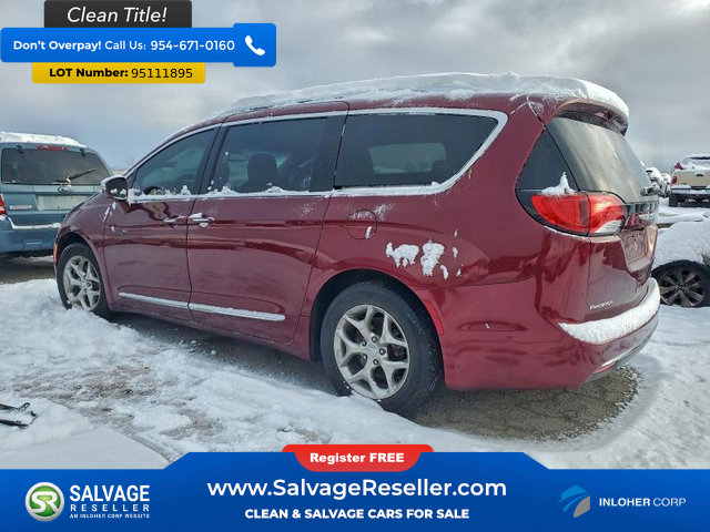 Used 2018 Chrysler Pacifica Limited w/ Advanced Safetytec Group image 3
